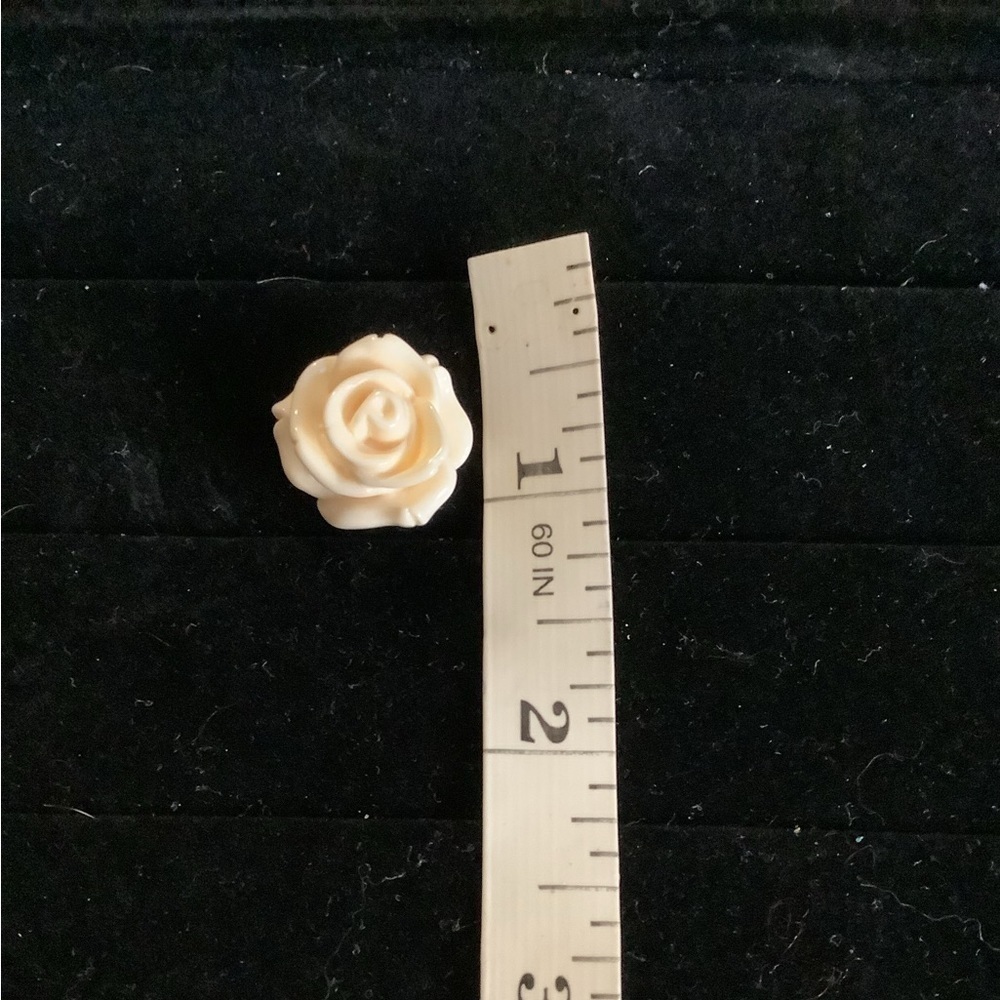 Vintage Cast Celluloid Floral Pendant